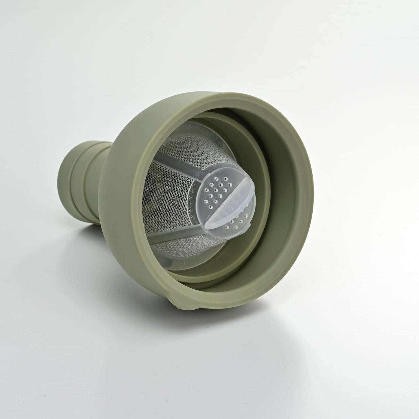 Hario • Filter-in Bottle Smokey Green (750ml)